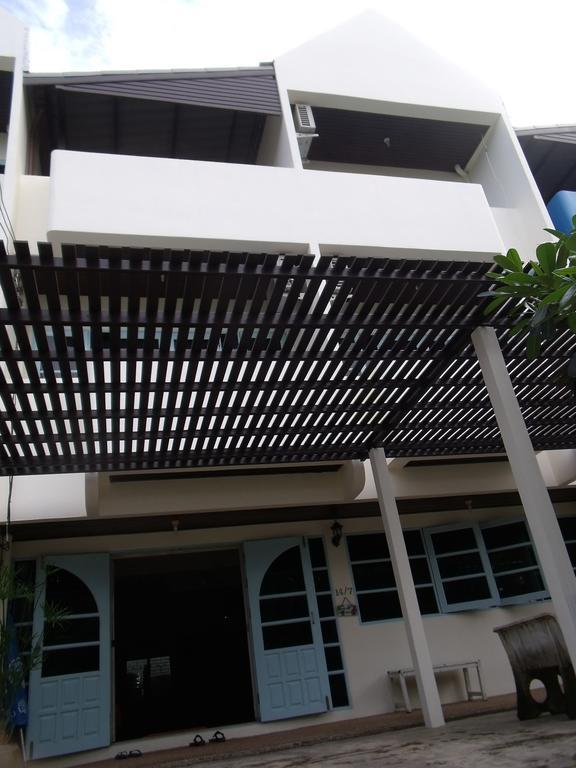 Albatross Guesthouse @ Thungwualaen Beach Pathiu Exterior photo