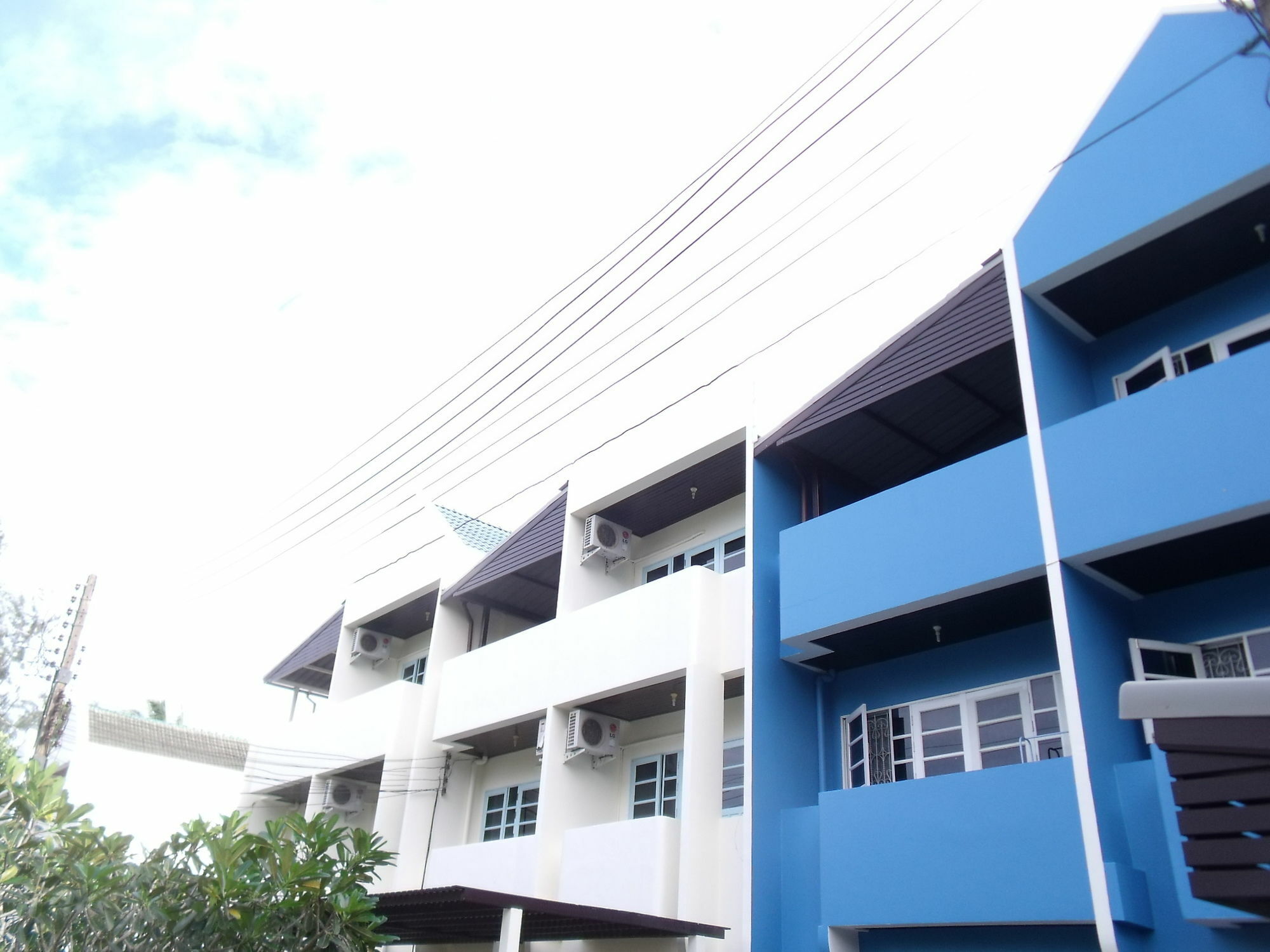 Albatross Guesthouse @ Thungwualaen Beach Pathiu Exterior photo